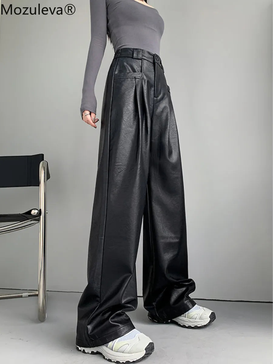 Calças elegantes de couro sintético PU com bolsos soltos e pernas largas
